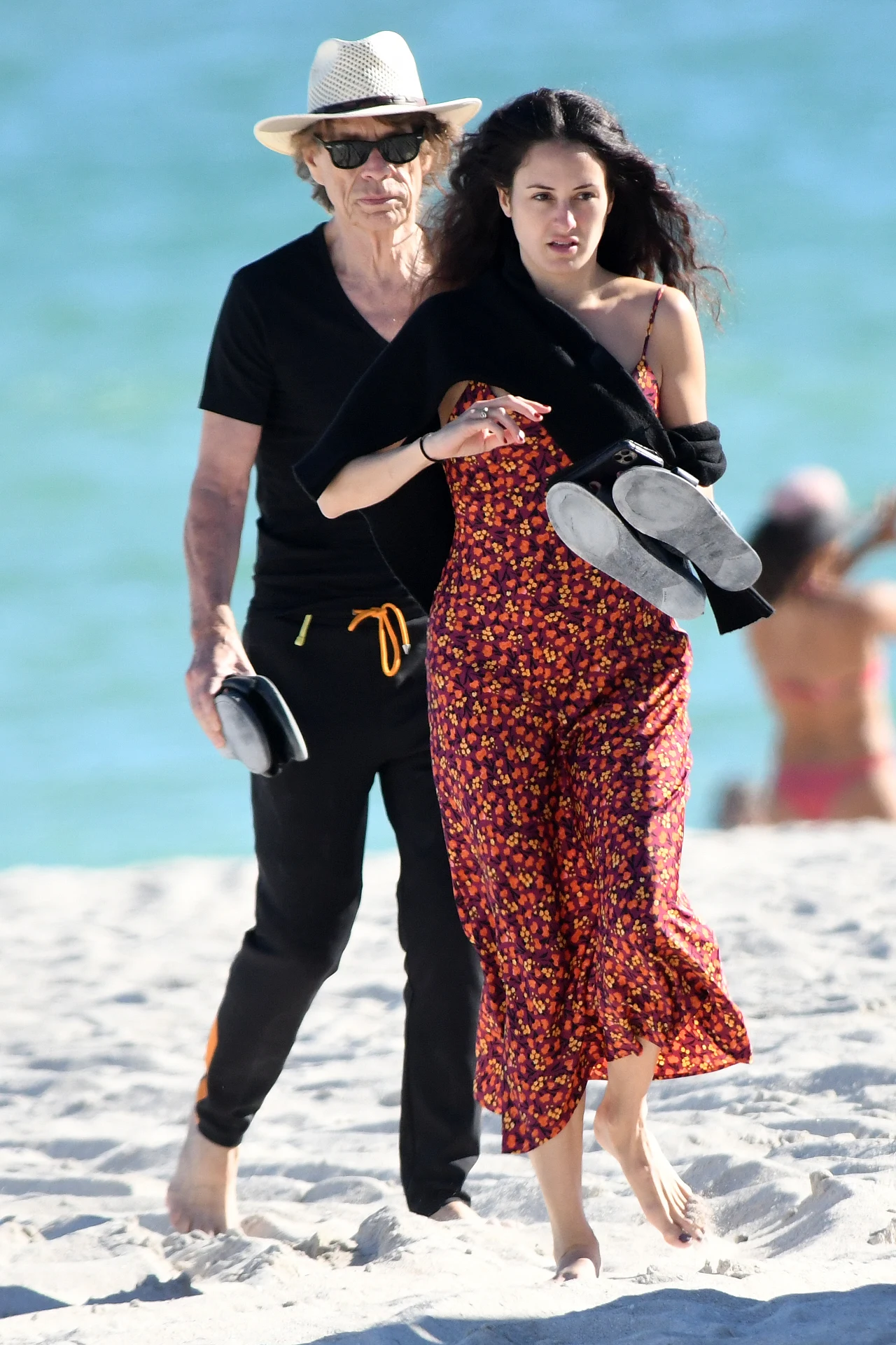 Wokalista i jego partnerka pojawili się na chwilę na plaży w Miami.