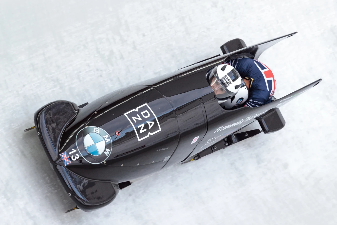 Mica Mcneill i Mica Moore w 2017 roku Mica Mcneill i Mica Moore w 2017 roku