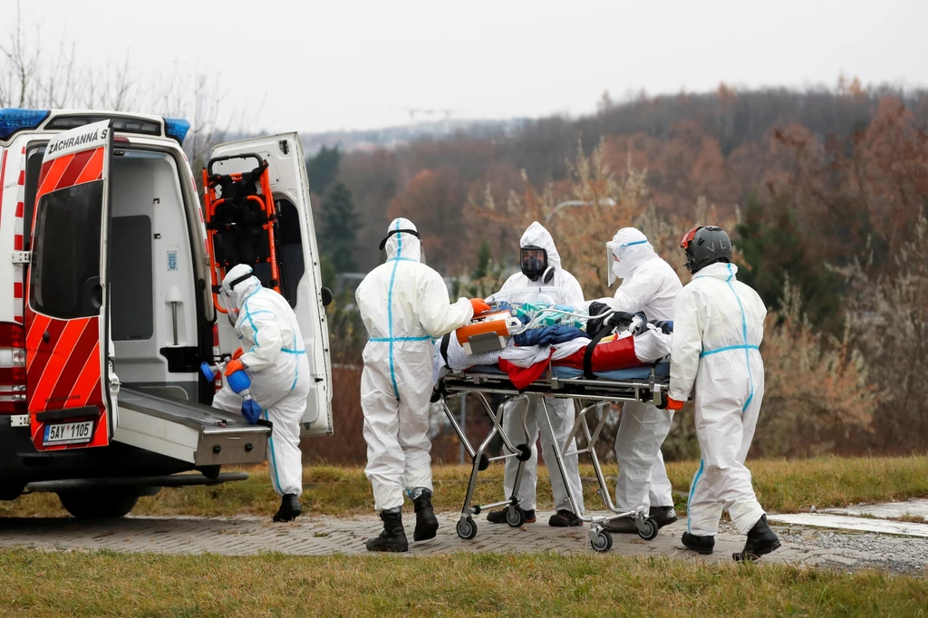 Transport pacjentów covidowych z Brna do Pragi