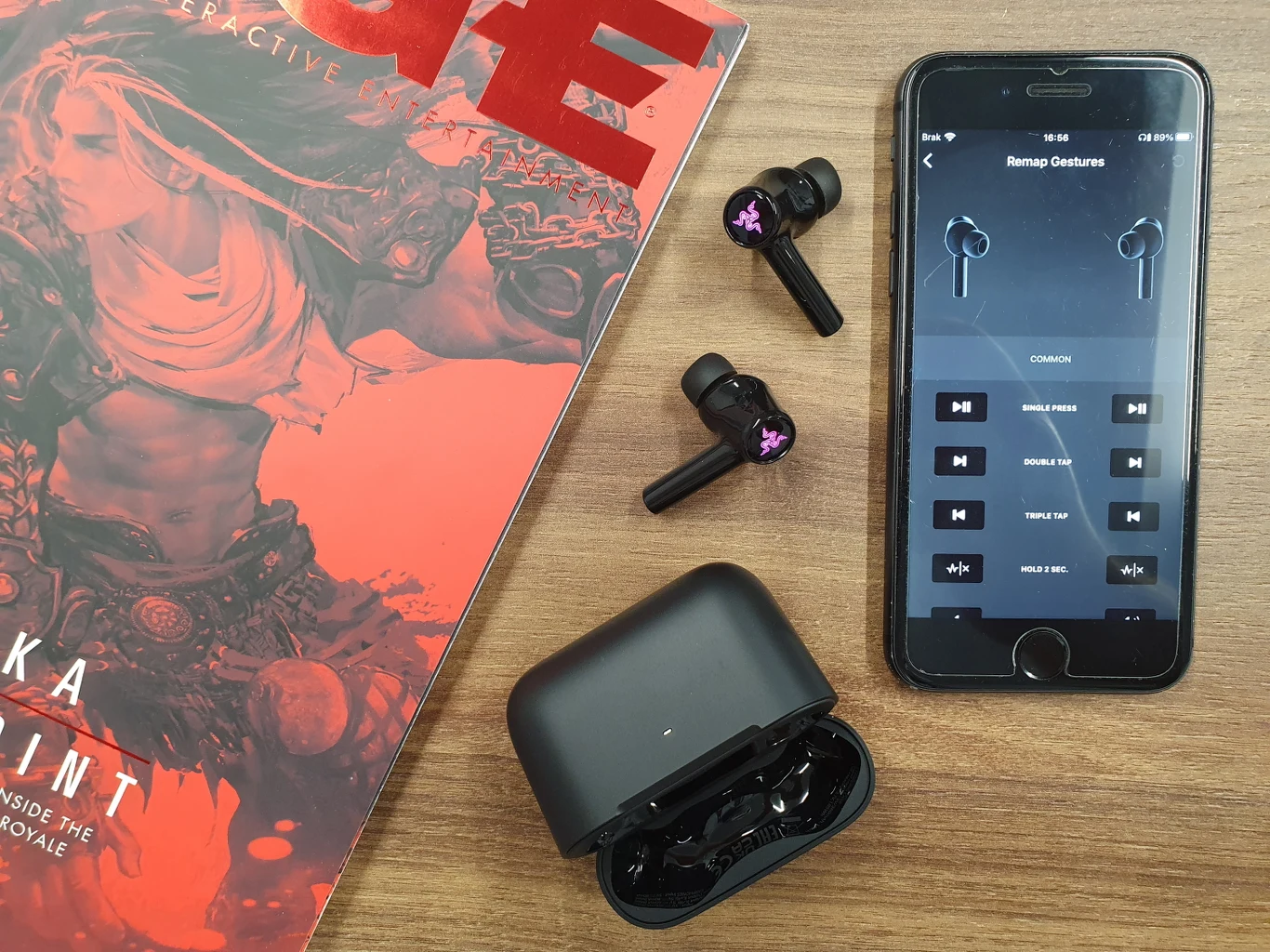 Ponadto dzięki Equalizerowi w appce Razer Audio można konfigurować, dostosowując go do preferencji i ustawić własne sceny. W praktyce przekłada się to na solidną jakość dźwięku z dobrze zbalansowanymi tonami niskimi, średnimi i wysokimi. 