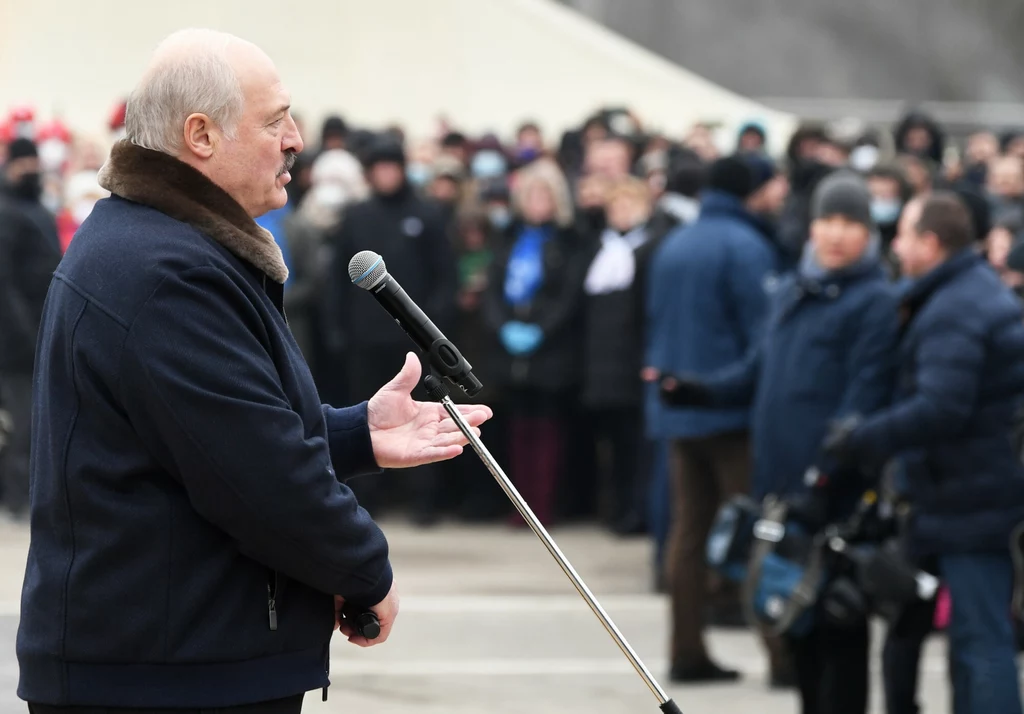 Łukaszenka w ośrodku dla migrantów Łukaszenka w ośrodku dla migrantów
