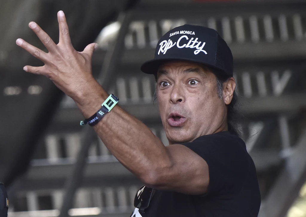 Robert Trujillo opowiada o śpiewaniu w obcych językach