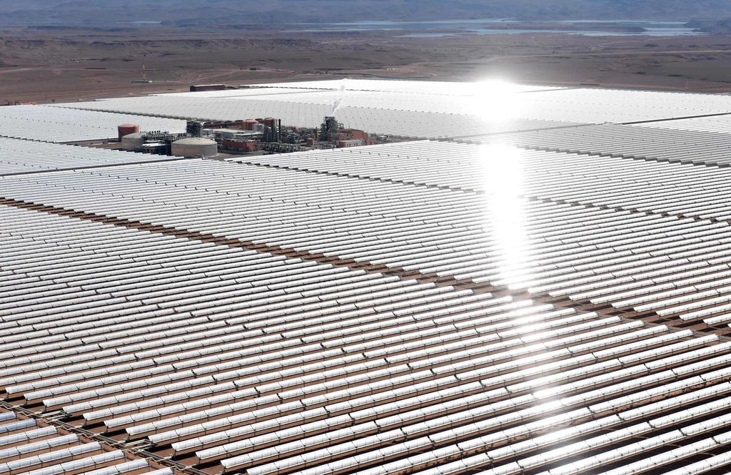 Elektrownia solarna w Maroku (zdjęcie ilustracyjne). Elektrownia solarna w Maroku (zdjęcie ilustracyjne).