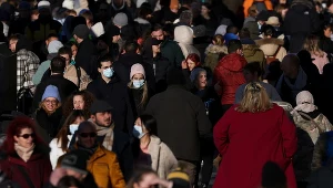 Są pierwsze informacje o objawach, jakie wywołuje zakażenie nowym wariantem koronawirusa - wariantem Omikron