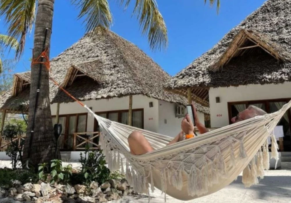 Bogusław Linda na Zanzibarze fot. Facebook (@Boguslaw Linda)
