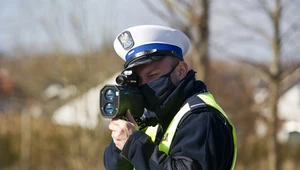 Policja nie wie, jak sprawdzić prędkość. Nowe mandaty z poślizgiem?