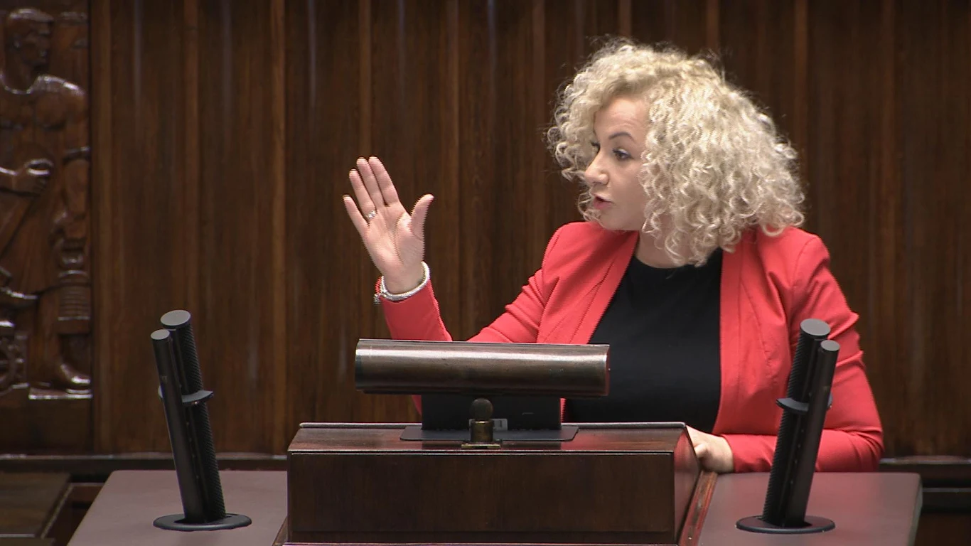 Posłanka Lewicy Katarzyna Kotula Posłanka Lewicy Katarzyna Kotula