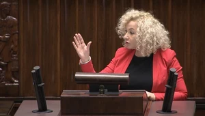 Braun zniszczył wystawę w Sejmie Mamy reakcję z rządu. "Po prostu absurd"