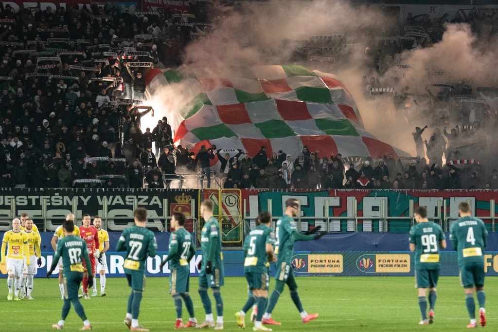Fani Legii mogą cieszyć się z awansu Fani Legii mogą cieszyć się z awansu