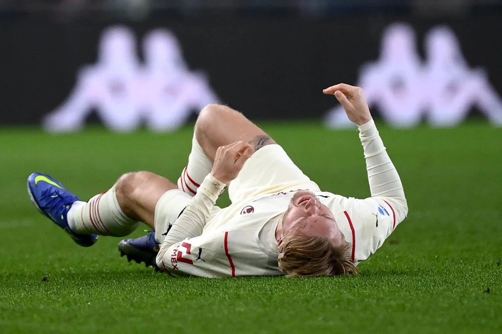 Simon Kjaer Simon Kjaer