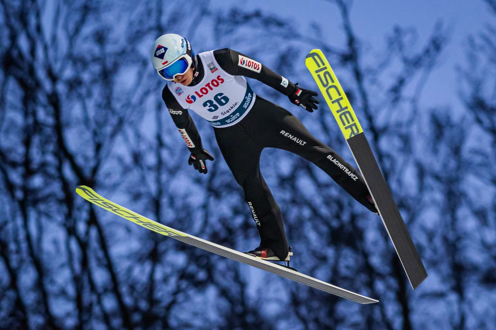 Skoki: MŚ w lotach 2022. Przedstawiamy terminarz i program transmisji. Na zdjęciu Kamil Stoch Skoki: MŚ w lotach 2022. Przedstawiamy terminarz i program transmisji. Na zdjęciu Kamil Stoch