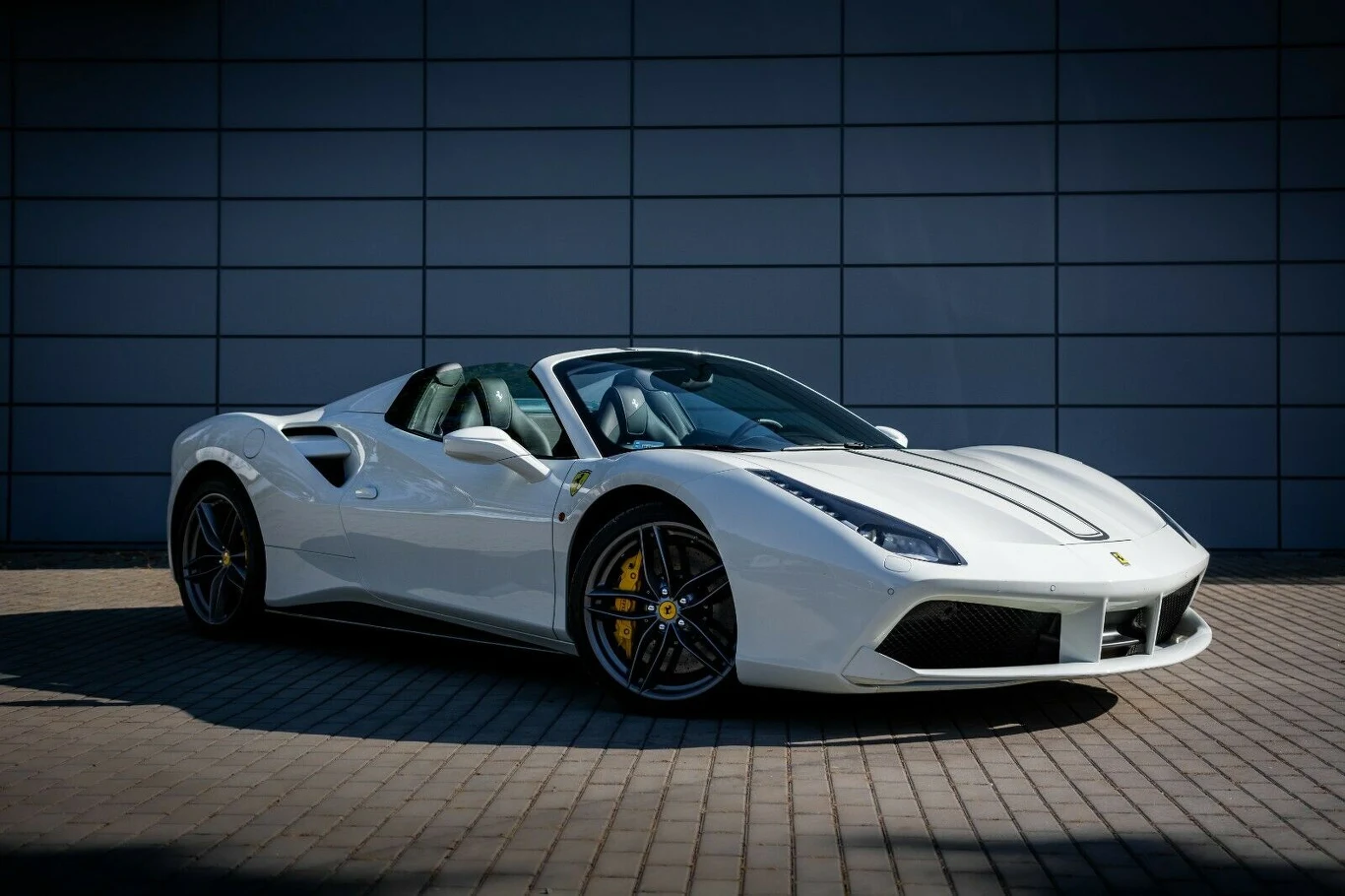 Ferrari 488 Spider Roberta Lewandowskiego Ferrari 488 Spider Roberta Lewandowskiego