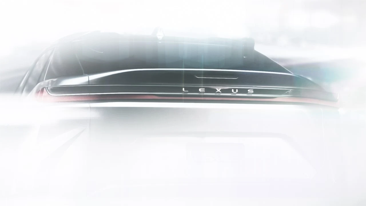Lexus RZ