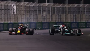 F1. Hamilton odrobił straty do Verstappena!