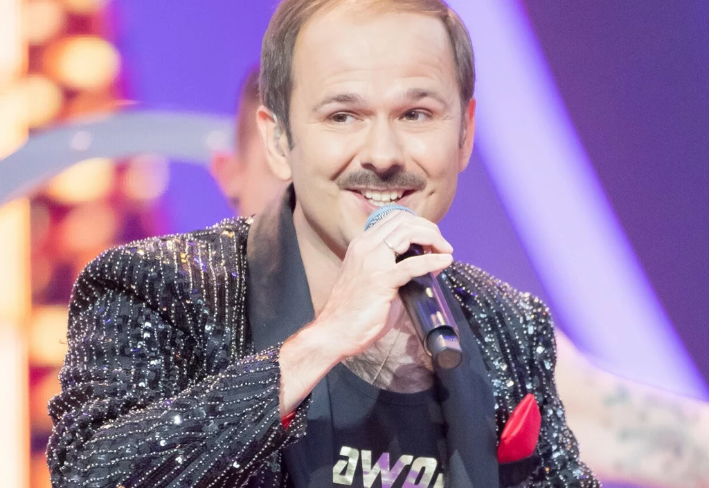 Sławomir będzie jedną z gwiazd, które wystąpią na Koncercie Mikołajkowym "Gwiazdy dzieciom" w TVP Sławomir będzie jedną z gwiazd, które wystąpią na Koncercie Mikołajkowym "Gwiazdy dzieciom" w TVP