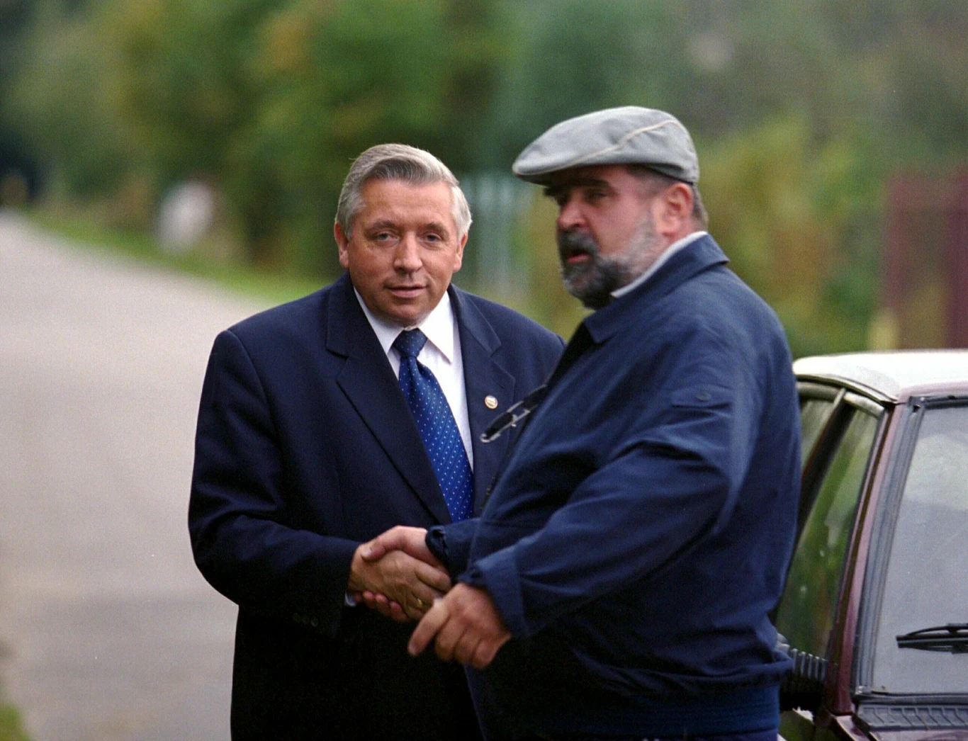 Andrzej Lepper z Januszem Rewińskim na planie filmu "Gulczas, a jak myślisz?"