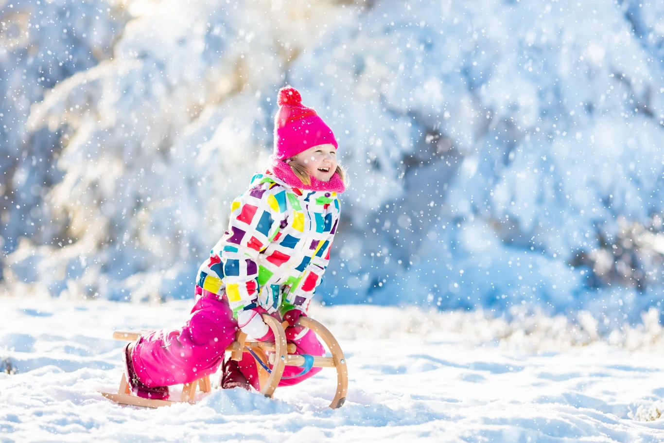 Na sanki i zimowy spacer. Schronisko górskie rzut beretem od Krakowa Na sanki i zimowy spacer. Schronisko górskie rzut beretem od Krakowa