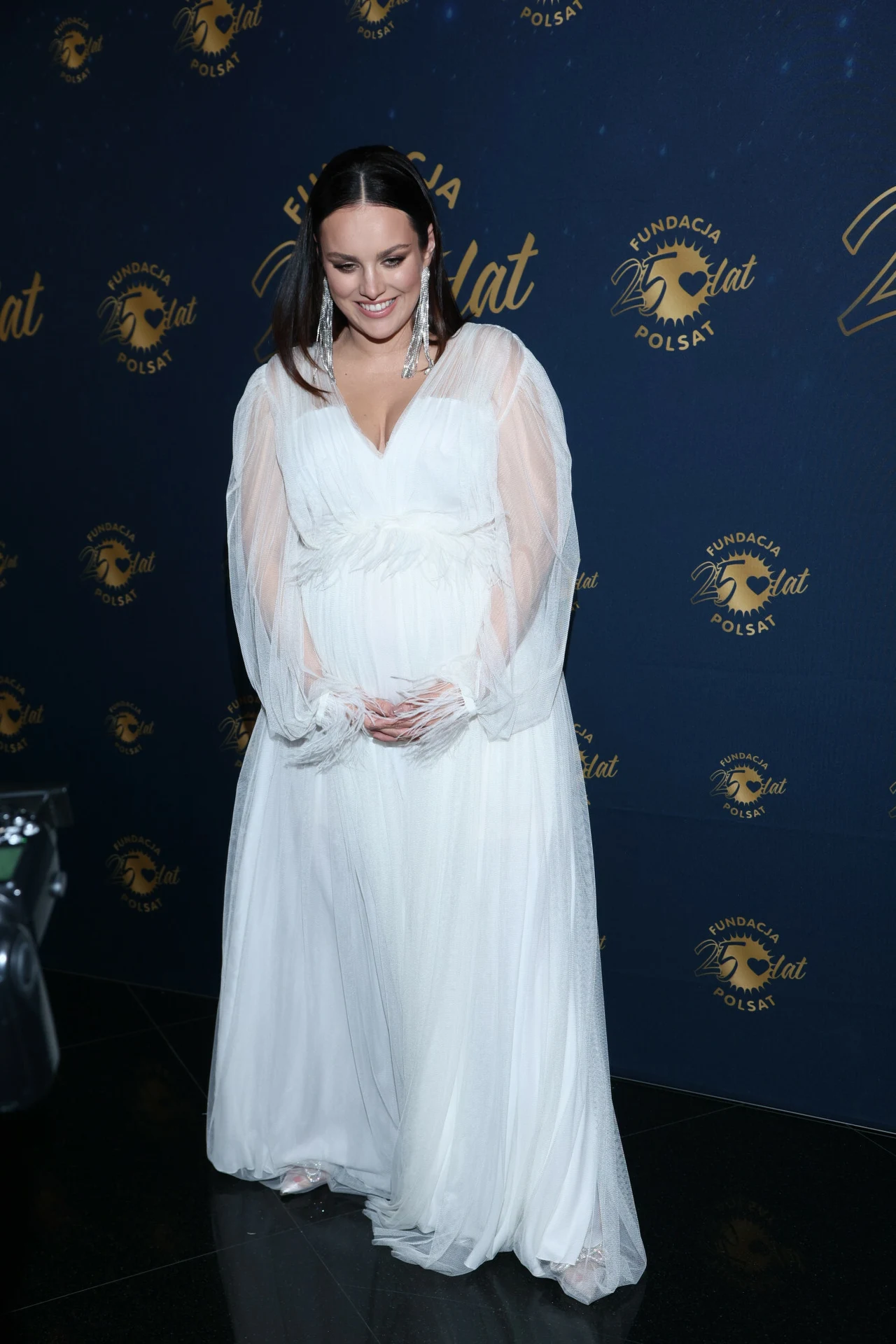 Ewa Farna na koncercie z okazji jubileuszu Fundacji Polsat Ewa Farna na koncercie z okazji jubileuszu Fundacji Polsat