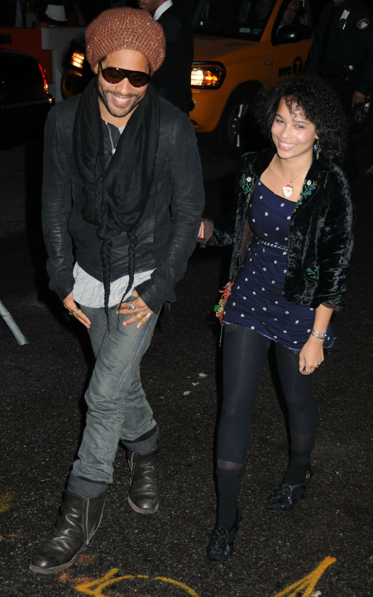 "Kiedy dorastałam, moi rodzice zawsze pytali mnie, kim chcę być, jaką osobą chcę być, jakiej sztuce chcę się oddać" - wspomina na łamach "I-D". "Myślę, że bycie sobą to duża odpowiedzialność. I nie chodzi tu o to, żeby inspirować jak najwięcej ludzi i zachęcać do tego, żeby byli jak ja, chcę, żeby chcieli być sobą" - dodała.  Przy okazji współpracy z marką YSL wielokrotnie była pytana o to, czym jest dla niej piękno. Choć z czytelniczkami kolorowych magazynów dzieliła się swoją pielęgnacyjną rutyną, dietą, zawsze podkreśla, że piękne jest to, czego nie widać na zewnątrz.