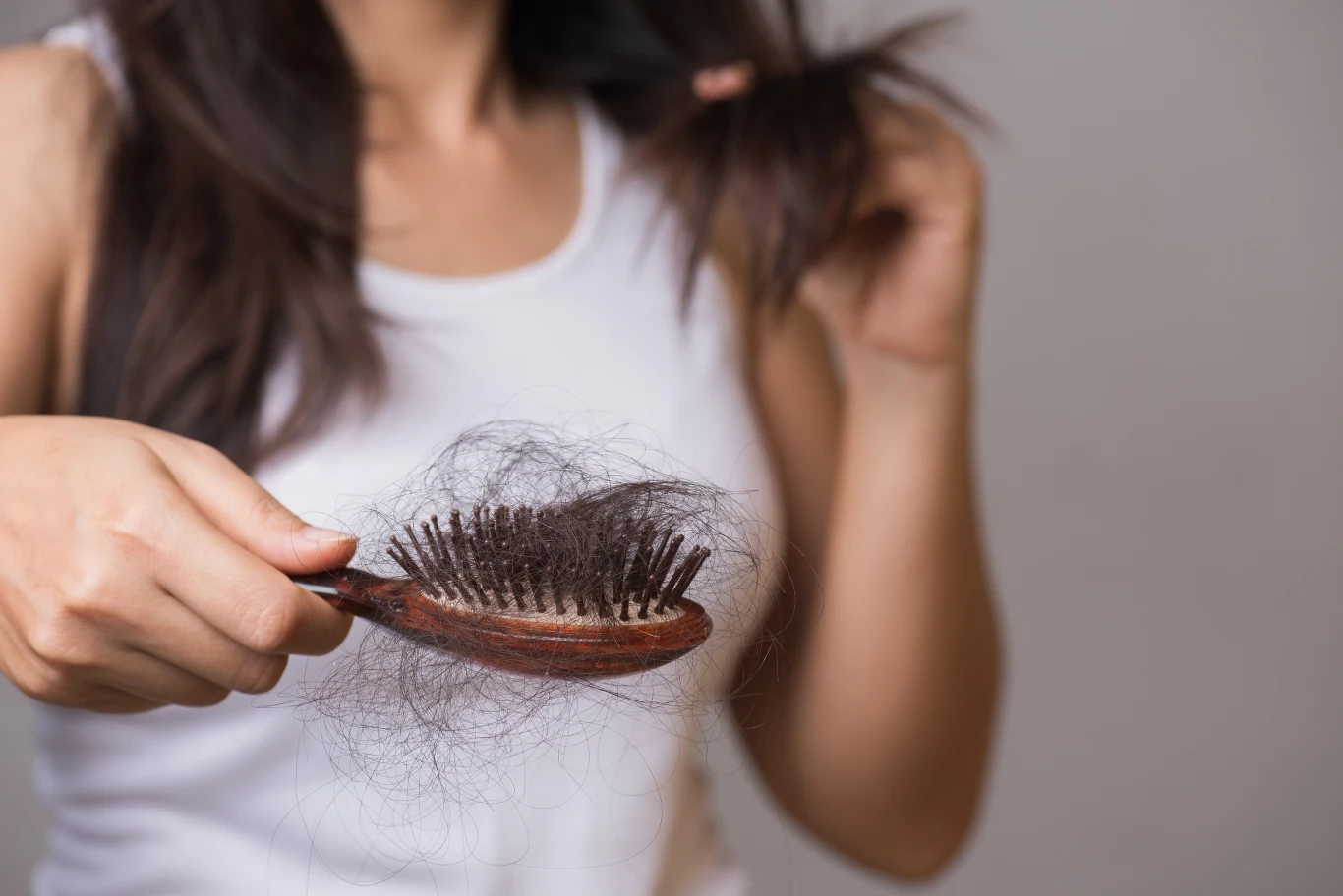 Martwi cię stan twoich włosów? Udaj się do dermatologa lub trychologa Martwi cię stan twoich włosów? Udaj się do dermatologa lub trychologa