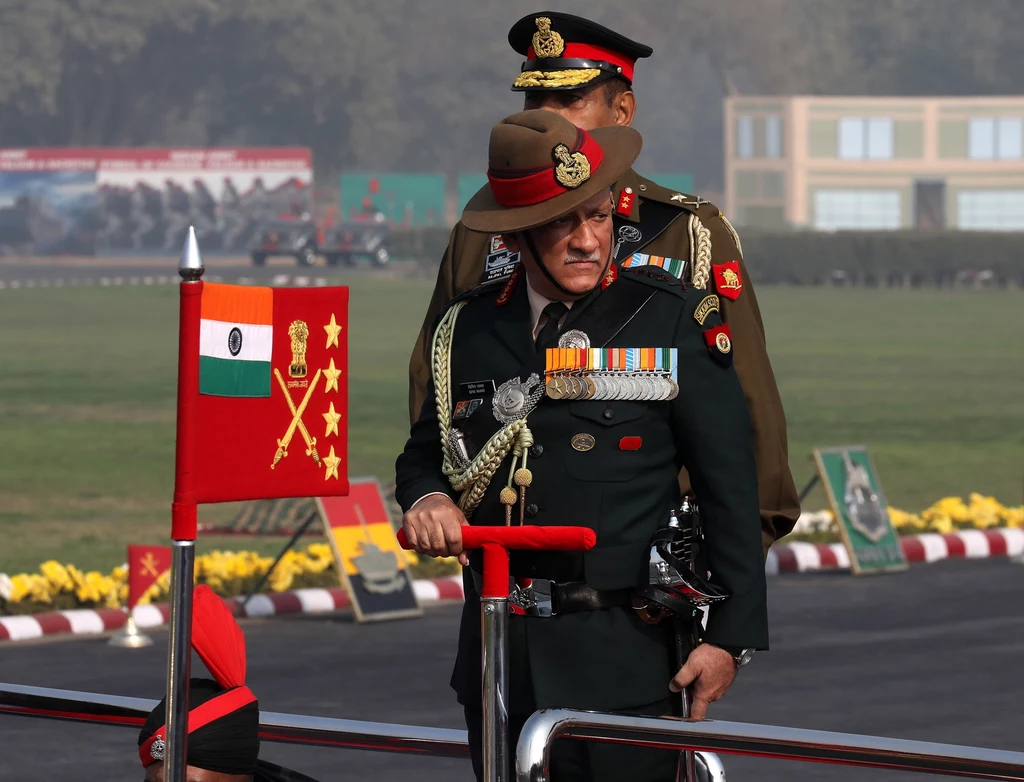 Na pokładzie śmigłowca znajdował się szef indyjskiego sztabu generalnego gen. Bipin Rawat Na pokładzie śmigłowca znajdował się szef indyjskiego sztabu generalnego gen. Bipin Rawat