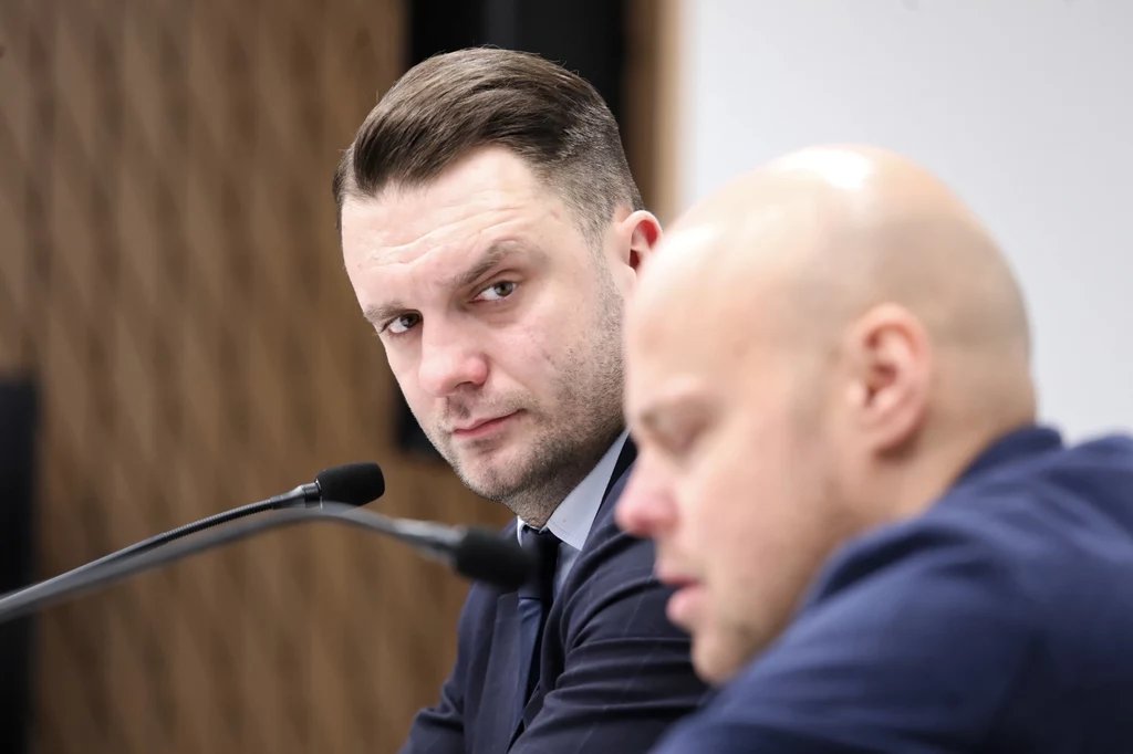 Poseł PiS, wiceminister sportu Łukasz Mejza i były pacjent firmy farmaceutycznej wiceministra Mejzy Tomasz Guzowski