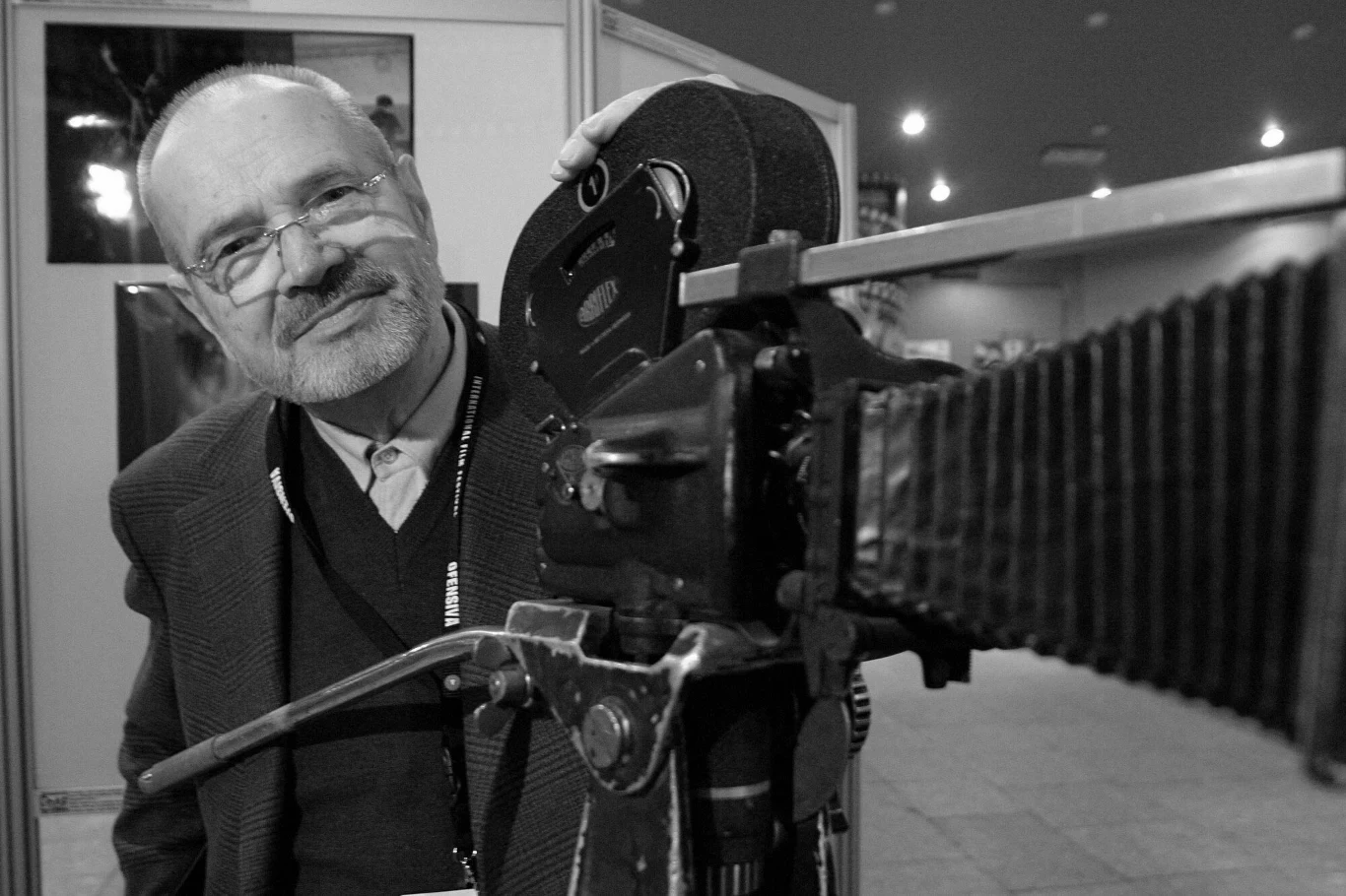 Informację o śmierci artysty podał syn reżysera, lekarz Igor Chęciński. Sylwester Chęciński zmarł 8 grudnia 2021 roku, w wieku 91 lat.