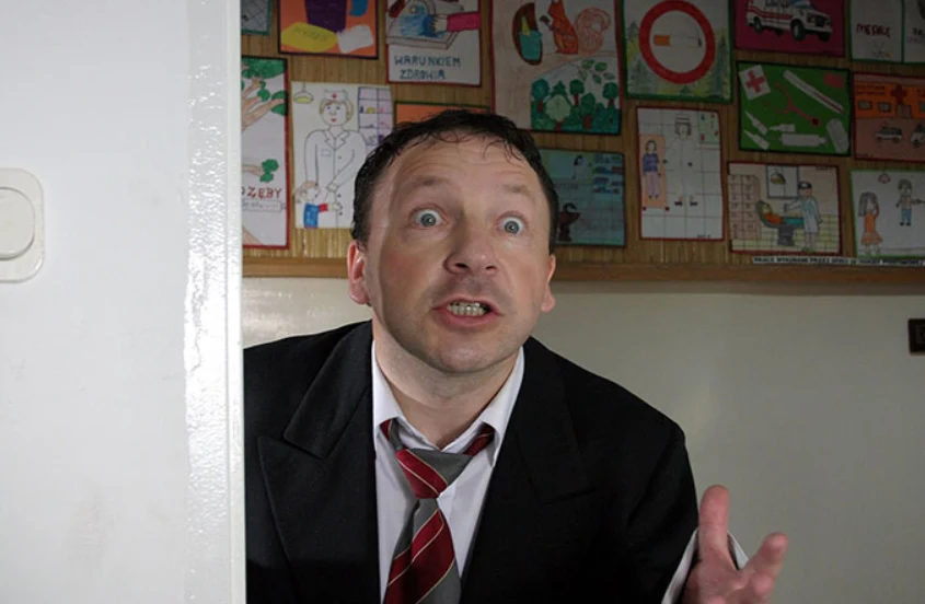 Ostatni film reżysera to "Przybyli ułani" z telewizyjnego cyklu "Święta polskie" (2005). Zabawny obrazek z życia biednej prowincjonalnej mieściny, zapis komicznych perypetii ludzi niezaradnych, z największym trudem wiążących koniec z końcem, nieprzystosowanych do nowych czasów, ale mozolnie próbujących utrzymać się na powierzchni.

Na zdjęciu: Zbigniew Zamachowski w filmie "Przybyli ułani"