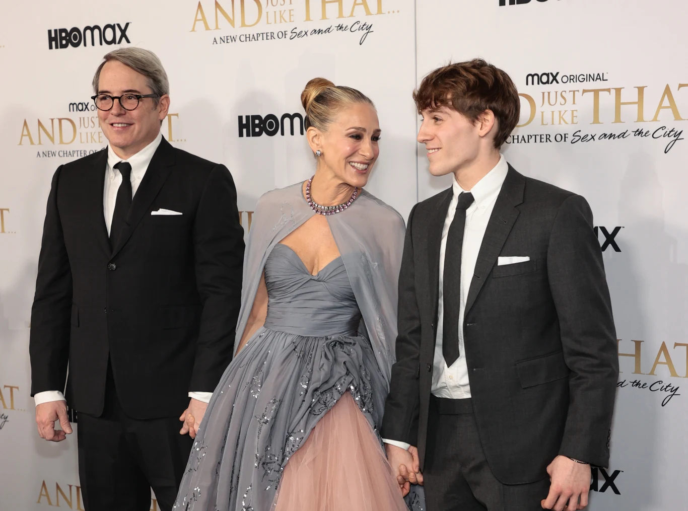  Matthew Broderick, Sarah Jessica Parker, James Wilkie Broderick na premierze serialu "I tak po prostu"
