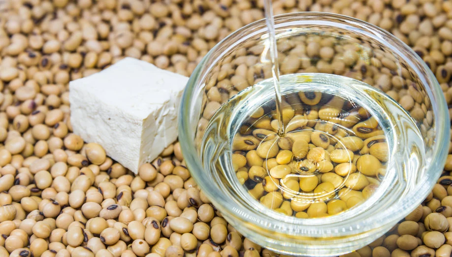 Soja i pozyskiwane z niej produkty, to dobry sposób na opanowanie menopauzy
