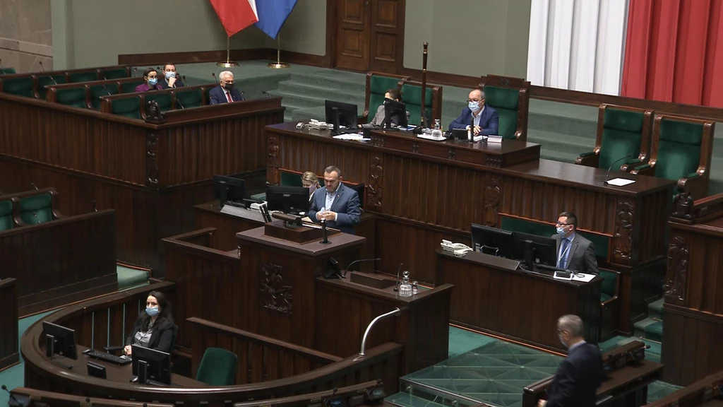 "Szczepienia działają, szczepienia są skuteczne" - podkreślił w czwartek podczas 2. czytania projektu w Sejmie wiceminister zdrowia Waldemar Kraska "Szczepienia działają, szczepienia są skuteczne" - podkreślił w czwartek podczas 2. czytania projektu w Sejmie wiceminister zdrowia Waldemar Kraska