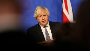 57-letni Johnson i 33-letnia Carrie Symonds pobrali się w maju tego roku podczas małej, przeprowadzonej w sekrecie ceremonii ślubnej w Katedrze Westminsterskiej