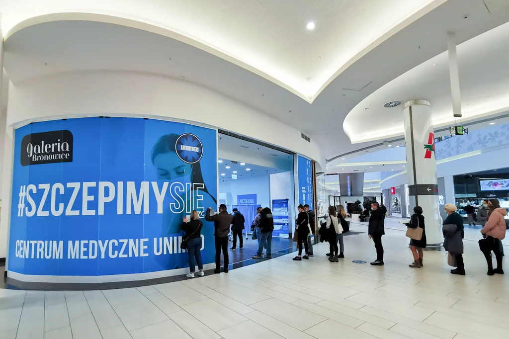Punkt szczepień przeciw COVID-19 zorganizowany przez Centrum Medyczne UNIMED Krakow Punkt szczepień przeciw COVID-19 zorganizowany przez Centrum Medyczne UNIMED Krakow