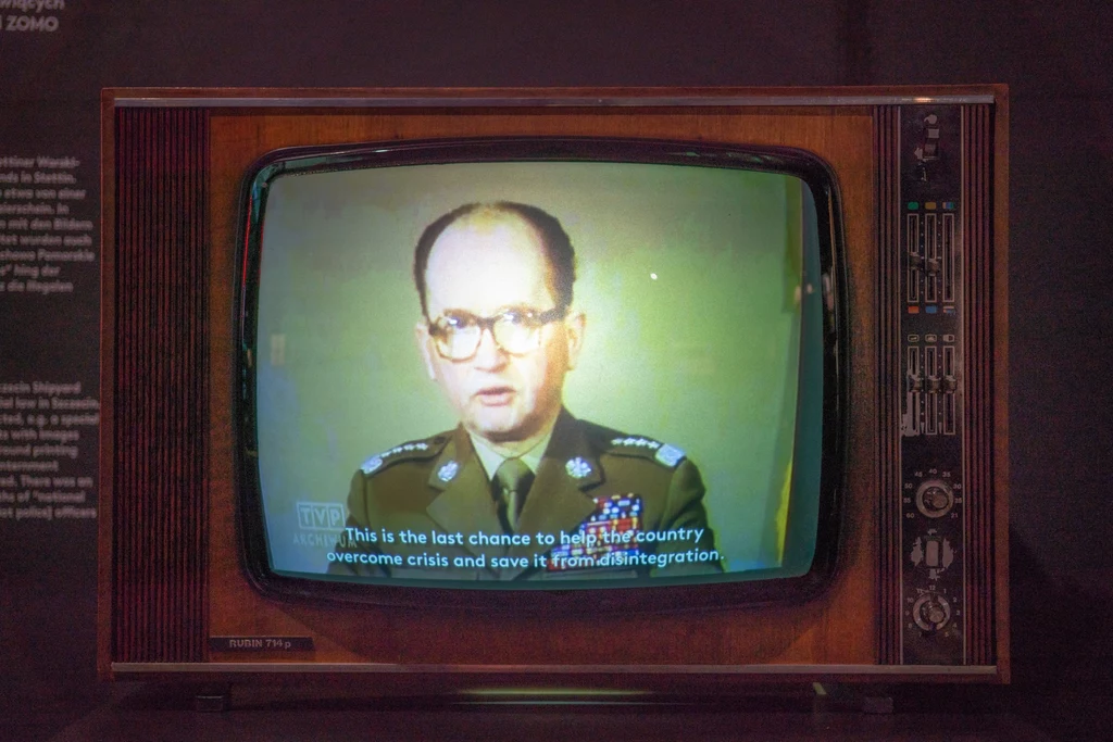 13 grudnia 1981 roku wprowadzono stan wojenny w Polsce 13 grudnia 1981 roku wprowadzono stan wojenny w Polsce