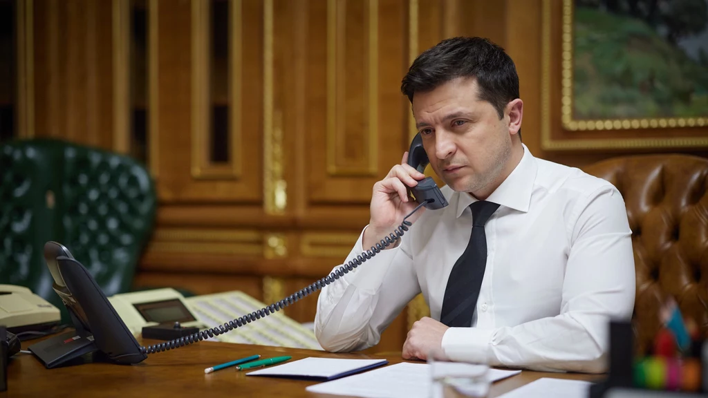 Rozmowa prezydentów USA i Ukrainy Joe Bidena i Wołodymyra Zełenskiego (Źródło: Twitter/@ZelenskyyUa) Rozmowa prezydentów USA i Ukrainy Joe Bidena i Wołodymyra Zełenskiego (Źródło: Twitter/@ZelenskyyUa)