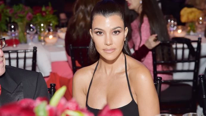 Kourtney Kardashian na początku swojej kariery tak nie wyglądała 