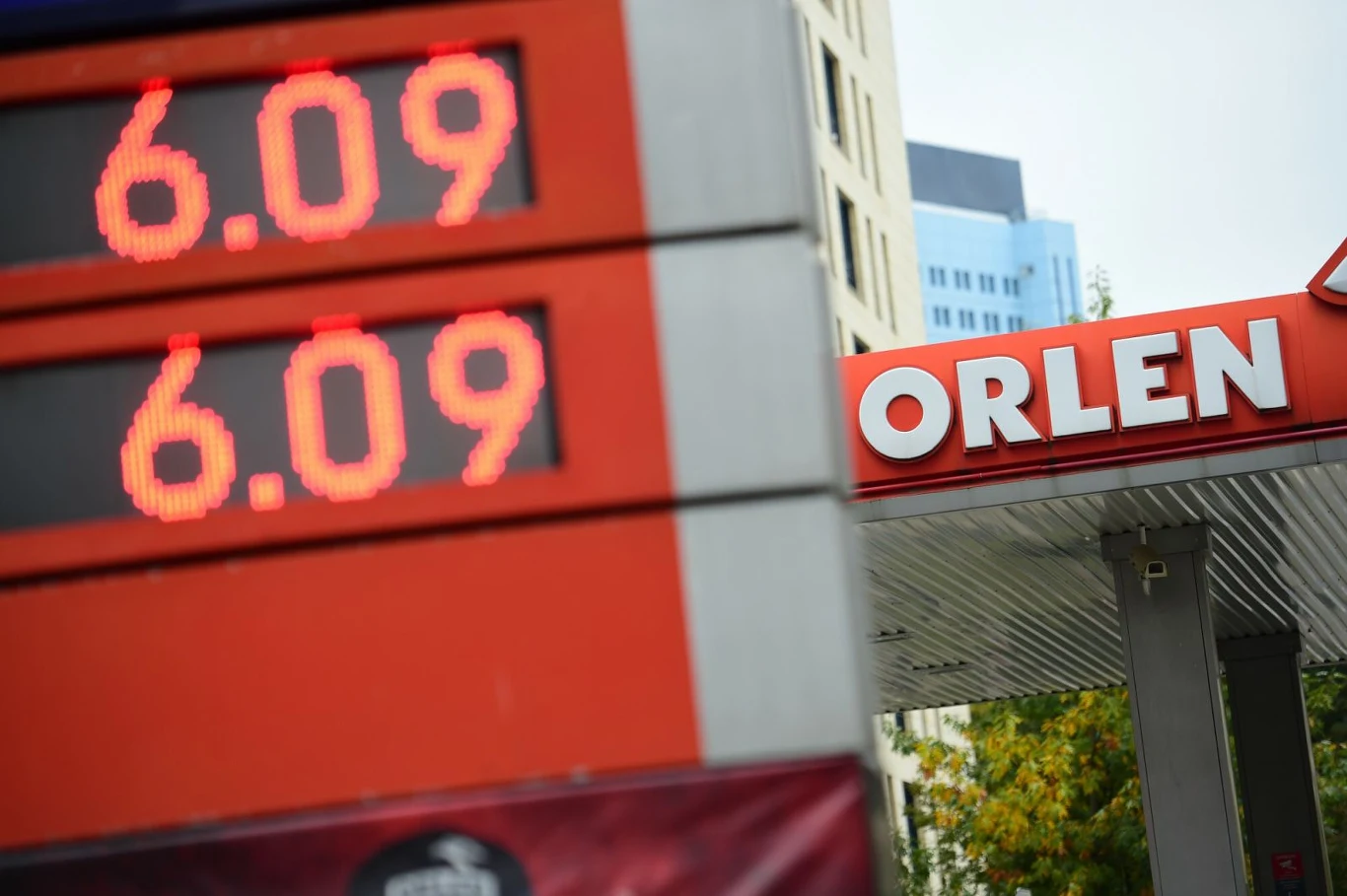 Wiemy, o ile potanieje paliwo po obniżeniu akcyzy! Wiemy, o ile potanieje paliwo po obniżeniu akcyzy!