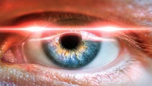 Laserowa korekcja wzroku ma na celu pomoc osobom zmagającym się z dalekowzrocznością, krótkowzrocznością lub astygmatyzmem.