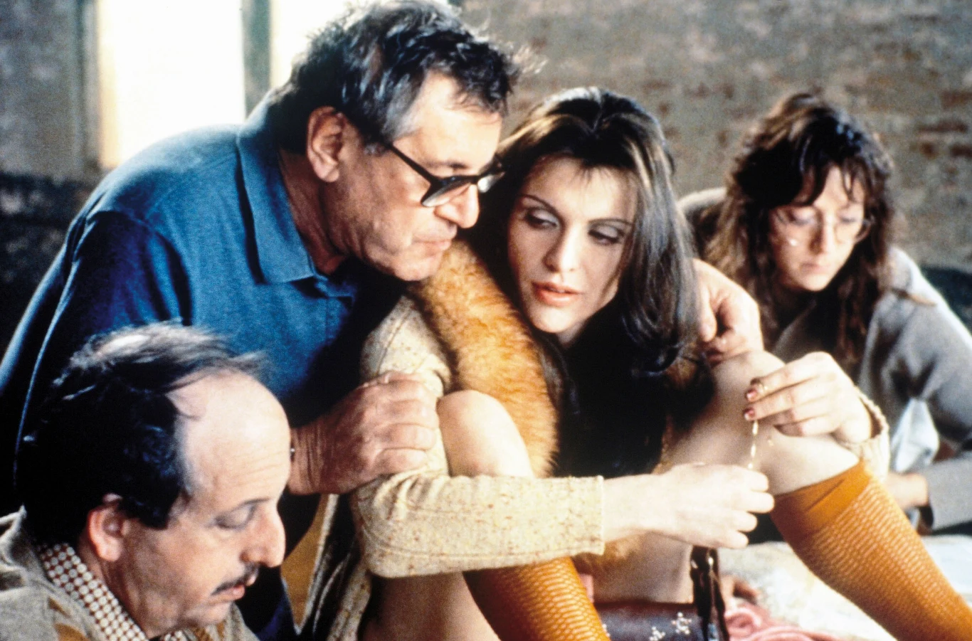 Miloš Forman i Courntey Love na planie filmu "Skandalista Larry Flynt"