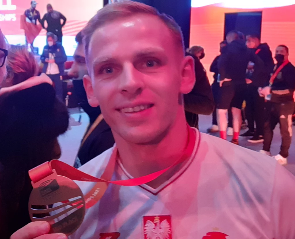 Adrian Duszak z brązowym medalem mistrzostw świata w teqballu