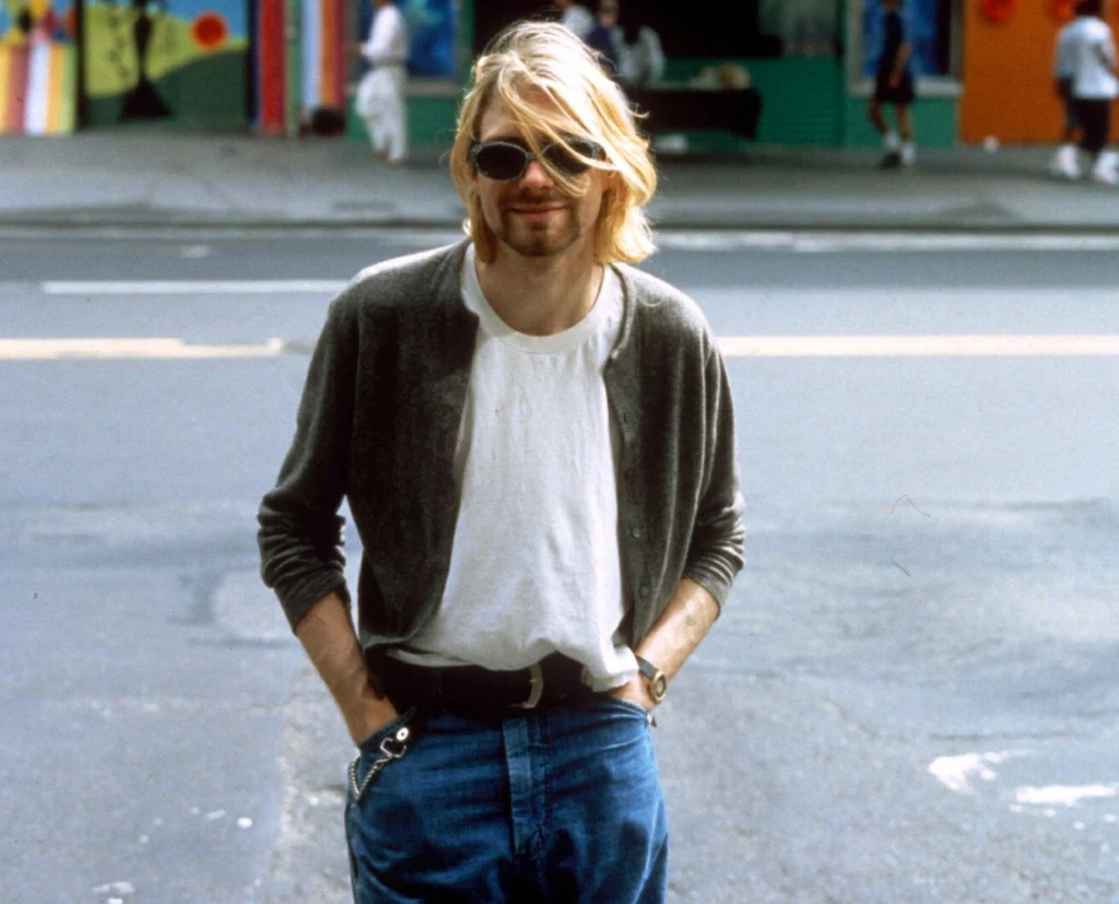 Kurt Cobain, lider Nirvany w czasach nastoletnich błąkał się po domach bliskich i nigdzie nie była w stanie zagrzać na dłużej miejsca 