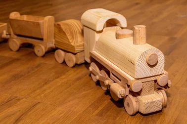 Zabawki drewniane w Lidlu.