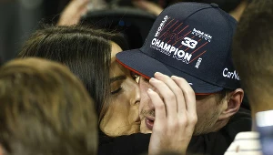 Max Versteppen i Kelly Piquet po ostatni wyścigu i zdobyciu przez Holendra tytułu mistrza świata Formuły 1