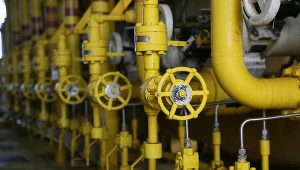 Ochłodzenie i obawy o dostawy LNG podbijają ceny gazu w Europie. Kraje UE mają też coraz mniej zmagazynowanego gazu. Zdj. ilustracyjne