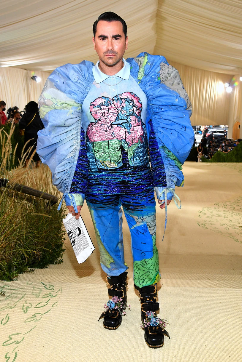 Dan Levy na Met Gala 2021 Dan Levy na Met Gala 2021