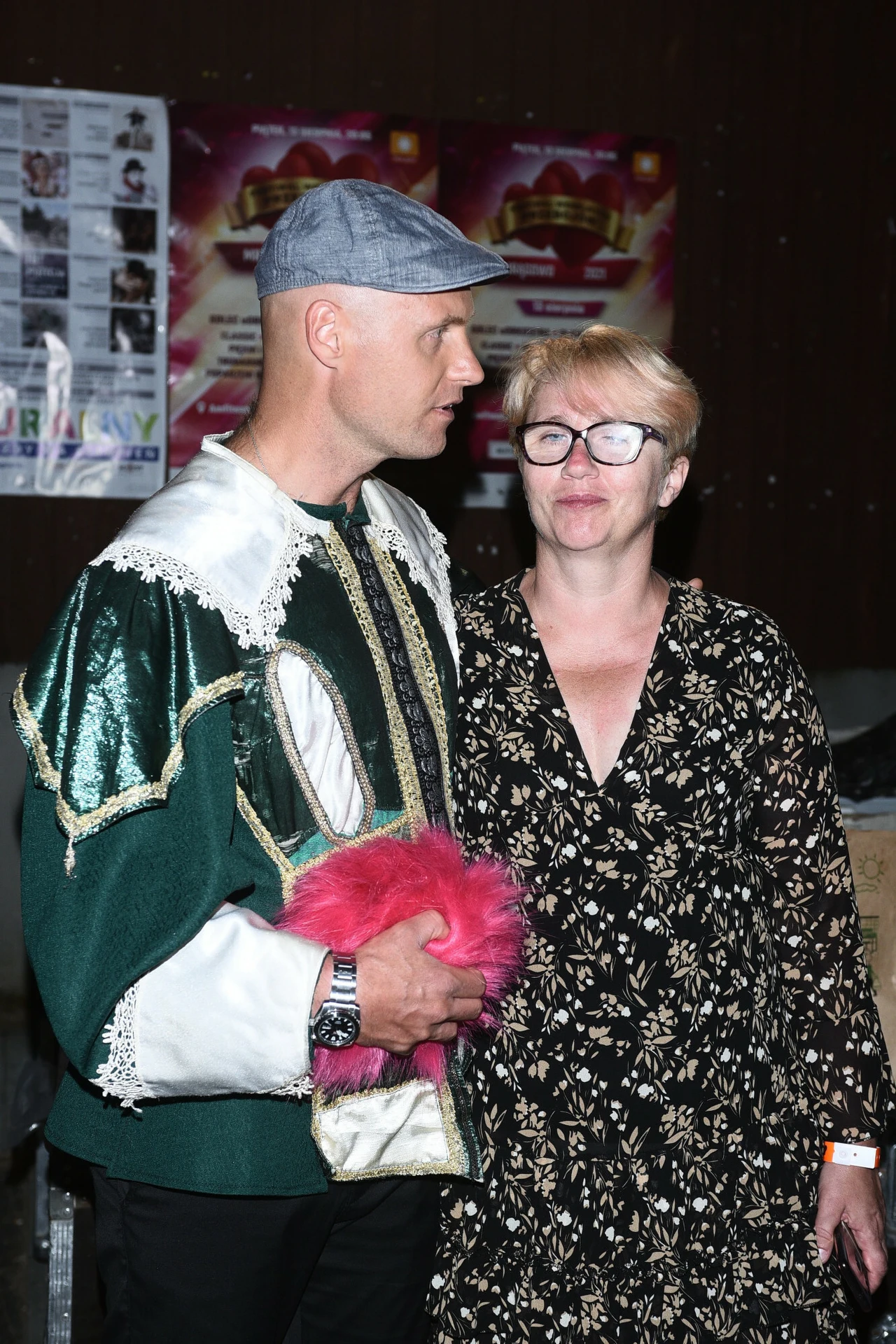 Krzysztof Krawczyk junior pomieszkiwał przez pewien czas w mieszkaniu matki swojej partnerki. Musiał jednak się stamtąd wyprowadzić Krzysztof Krawczyk junior pomieszkiwał przez pewien czas w mieszkaniu matki swojej partnerki. Musiał jednak się stamtąd wyprowadzić