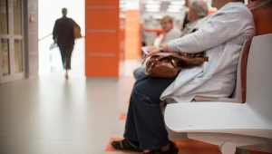 Potwierdzenie anginy bakteryjnej oraz prawidłowe leczenie infekcji pozwala uniknąć groźnych powikłań, m.in. zapalenia mięśnia sercowego