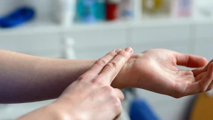 W spoczynku masz tętno niższe niż 60? Sprawdź potas, tarczycę i oddech w nocy