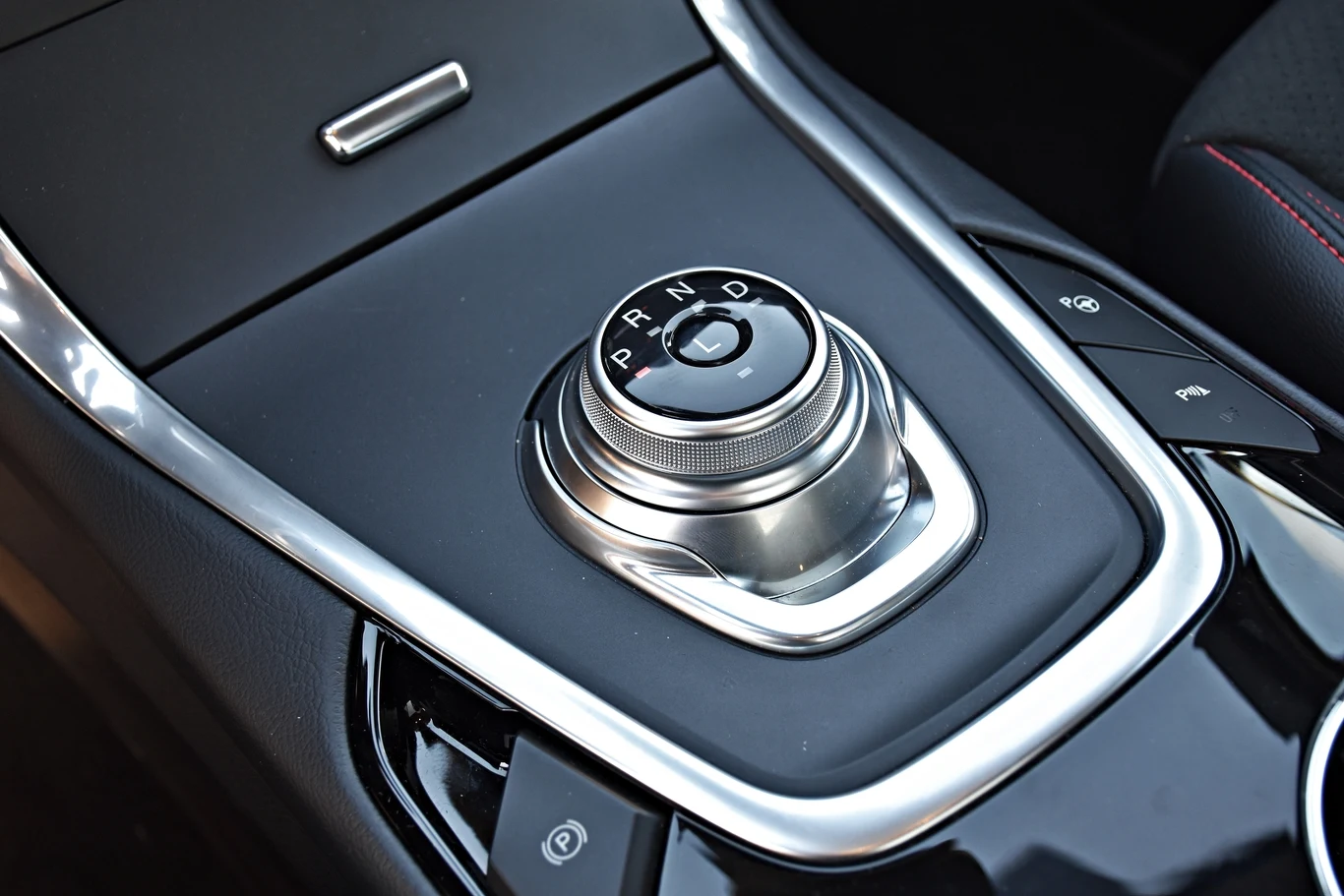 Ford S-Max ST-Line Hybrid