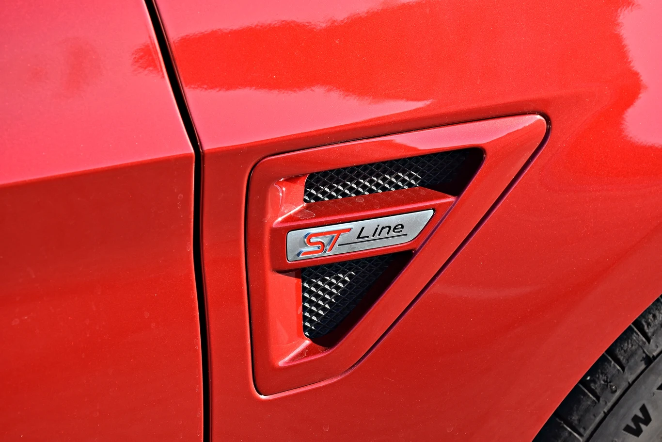 Ford S-Max ST-Line Hybrid